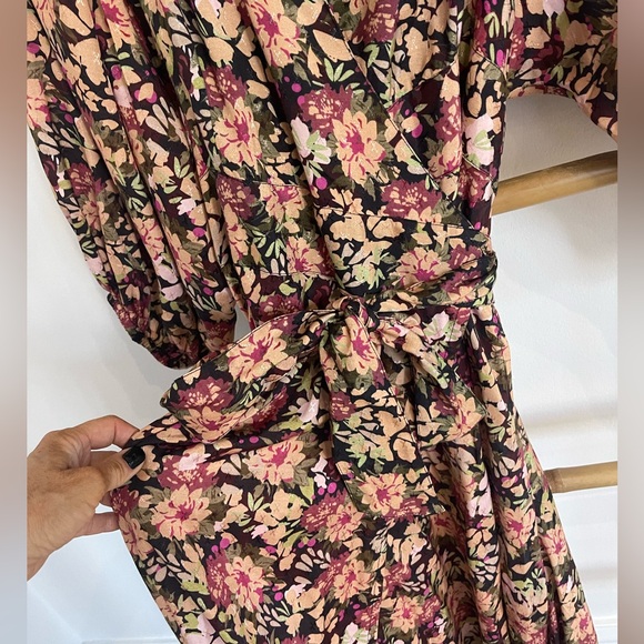 TiMo Maxi Floral Wrap dress, Size Medium - Picture 6 of 13